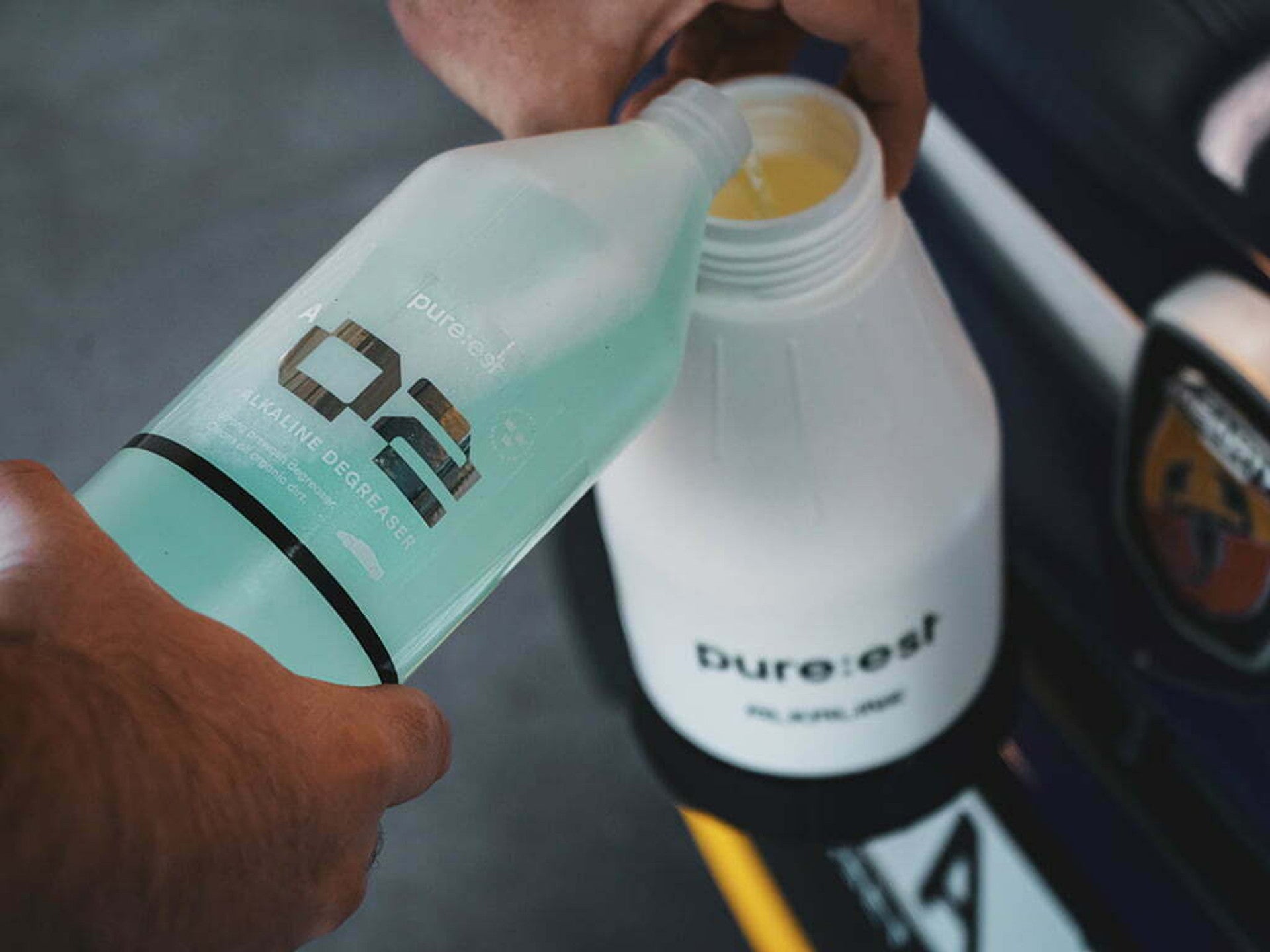 Pureest A2 Alkalisk avfettning 1 liter - koncentrerad